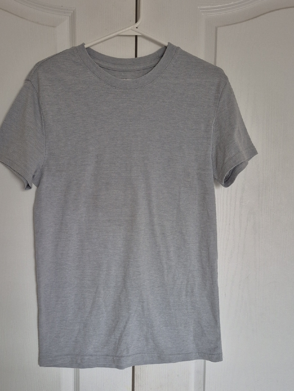 Goodfellow & Co Light Gray Short-Sleeve Crew Tee